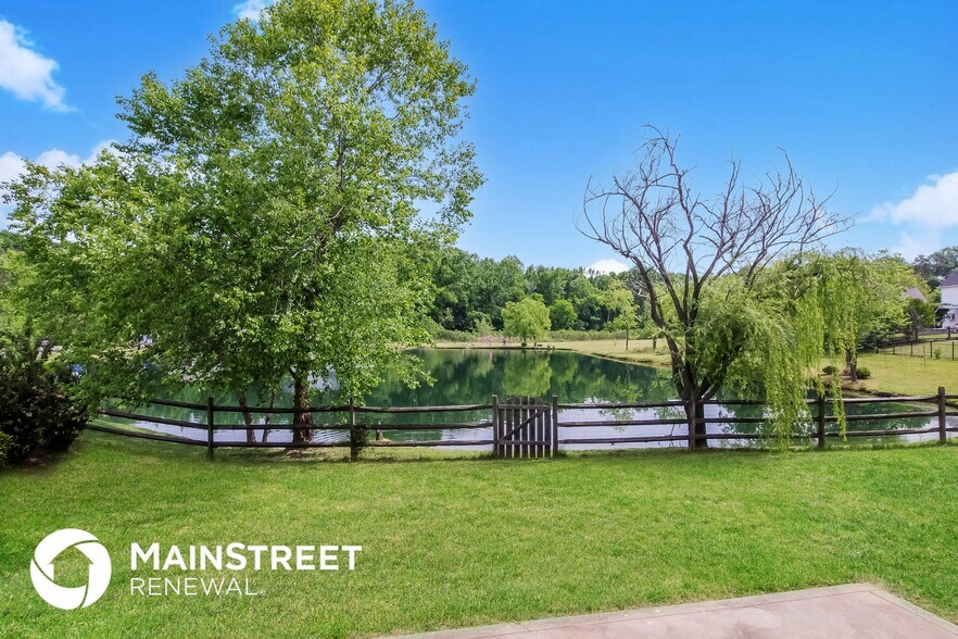 Building Photo - 6001 Thicketty Pkwy