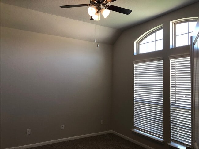 Building Photo - 28723 Yulee Mill Dr