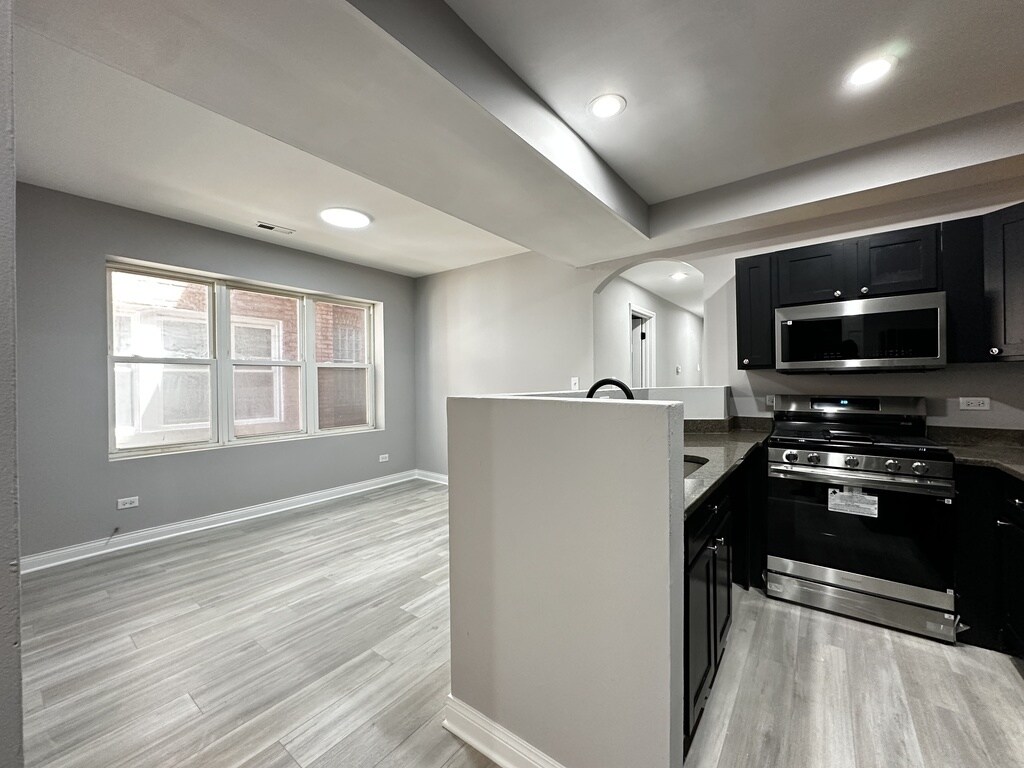 Building Photo - 4344 W Lexington St