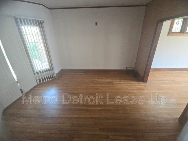 Building Photo - 3759 Columbus St