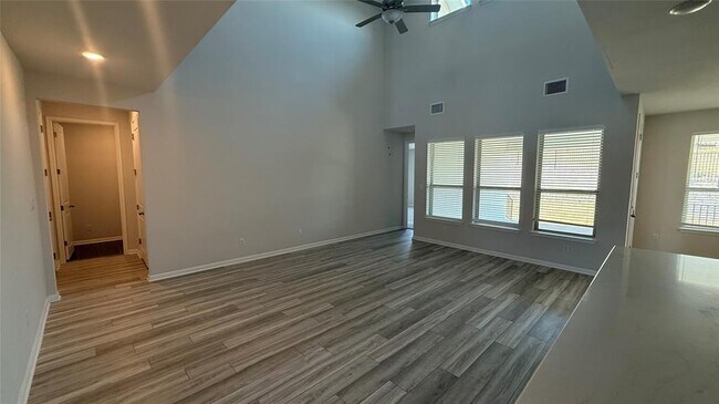 Building Photo - 4620 Modena Bay Bend