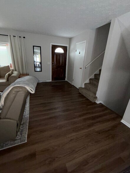 Building Photo - 3452 Kalurah St NE