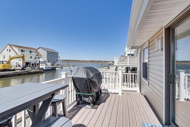 Building Photo - 1404 Hilo Bay Dr