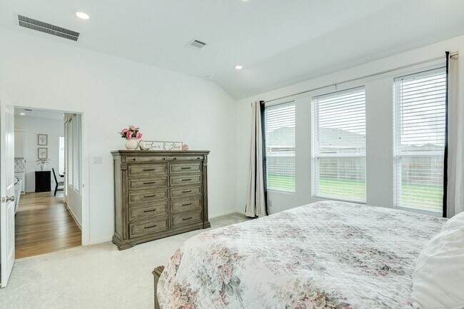 Building Photo - 2618 Jasper Oaks Dr