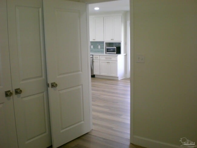 Building Photo - 11606 Chanticleer Dr