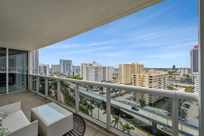 Building Photo - 1800 S Ocean Dr