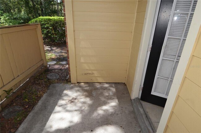 Building Photo - 8702 Mallard Reserve Dr