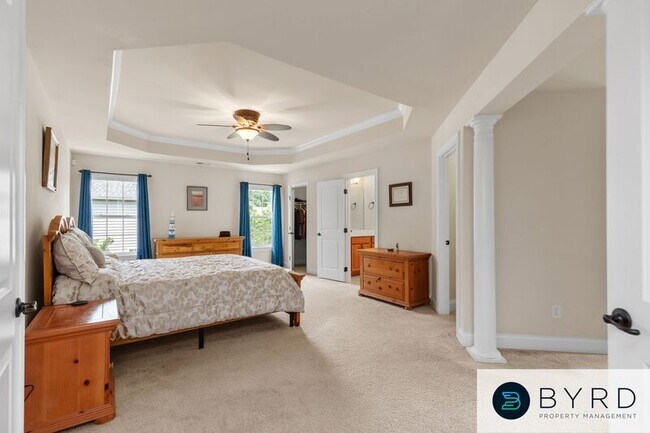 Building Photo - 6018 Red Setter Ln