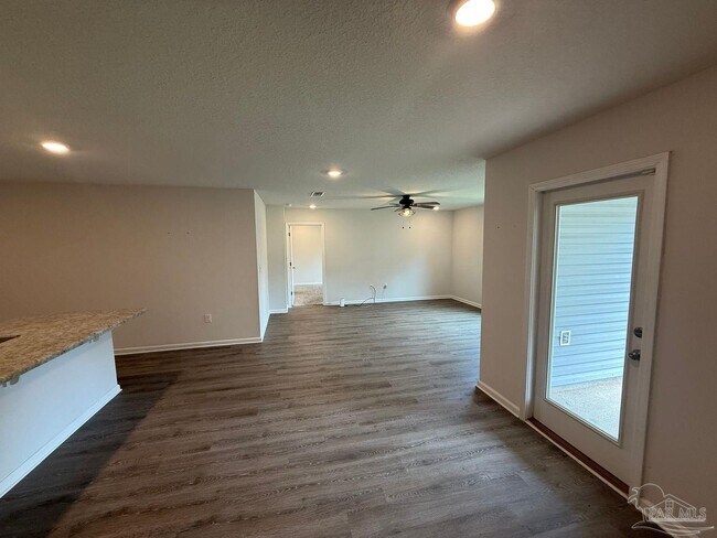 Building Photo - 1933 High Rdg Ct