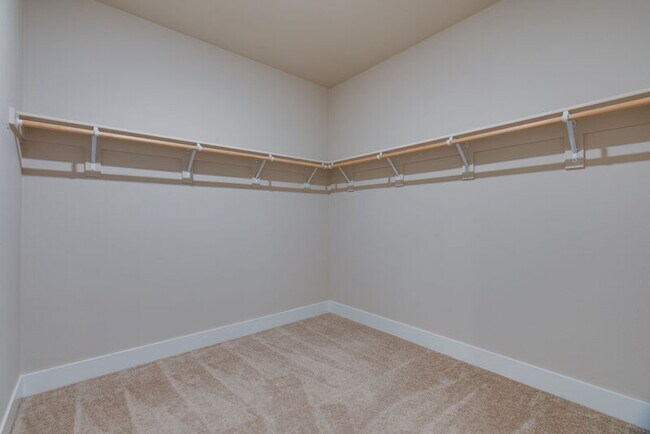 Building Photo - 11741 SW Barcelona St