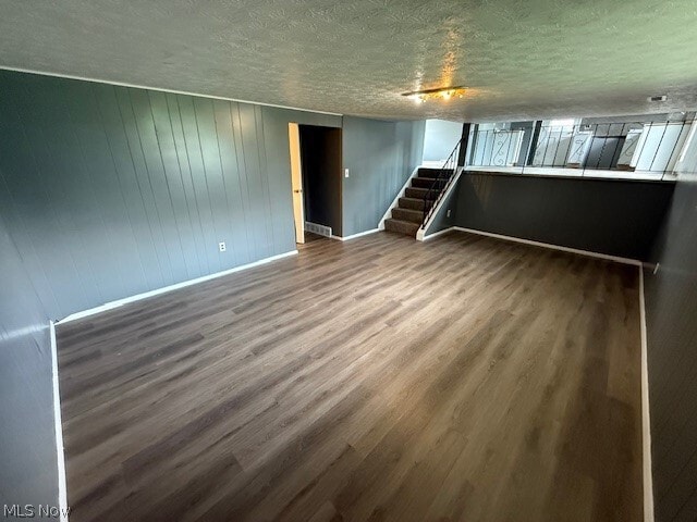 Building Photo - 6446 Wolf Rd