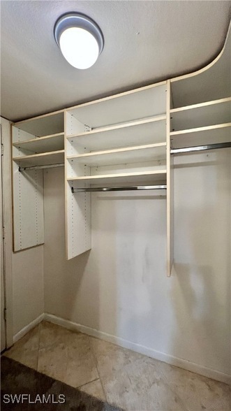 Building Photo - 15126 Parkside Dr