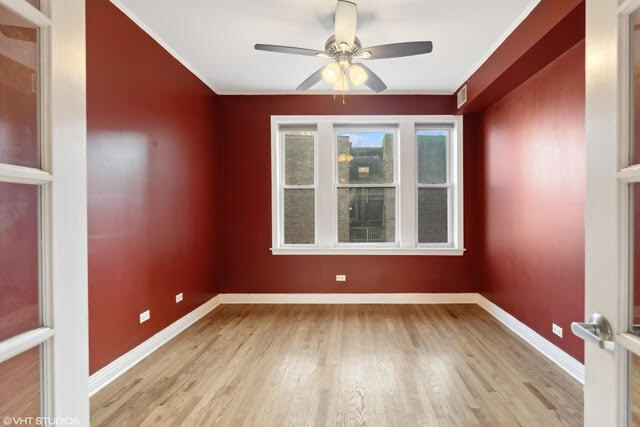Building Photo - 5111 N Kenmore Ave