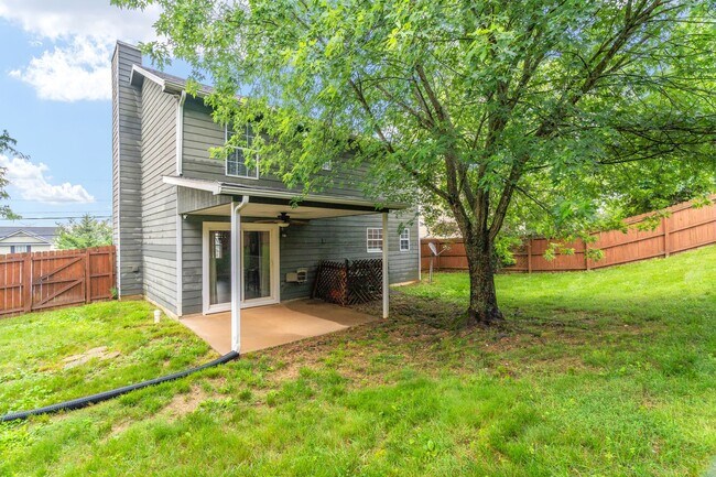 Building Photo - 2376 Wadsworth Dr