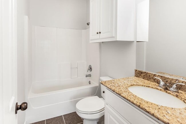 Building Photo - 3933 John Sharp Pkwy