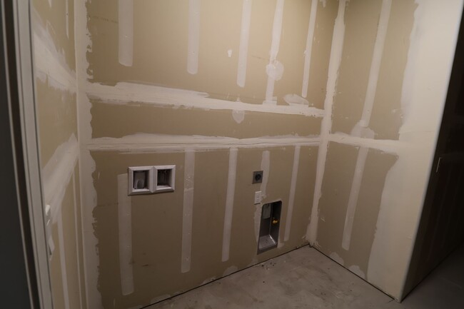 Building Photo - Northview Meadows Luxury Duplexes