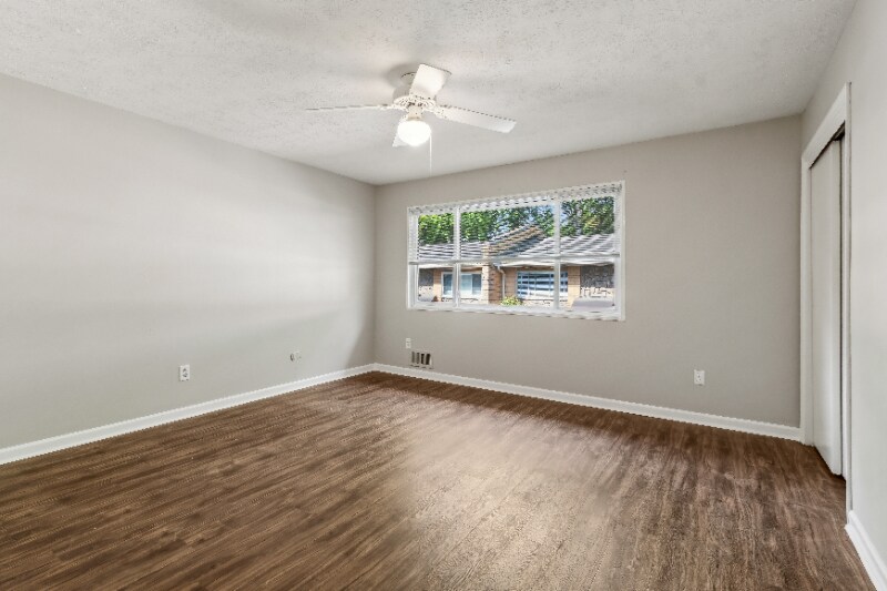 Building Photo - 120 Biscayne Dr NW