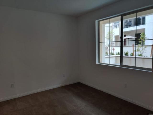 Building Photo - 1745 Laurelwood Wy