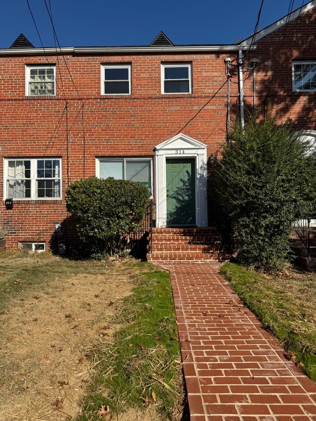 Primary Photo - 314 Clifford Ave