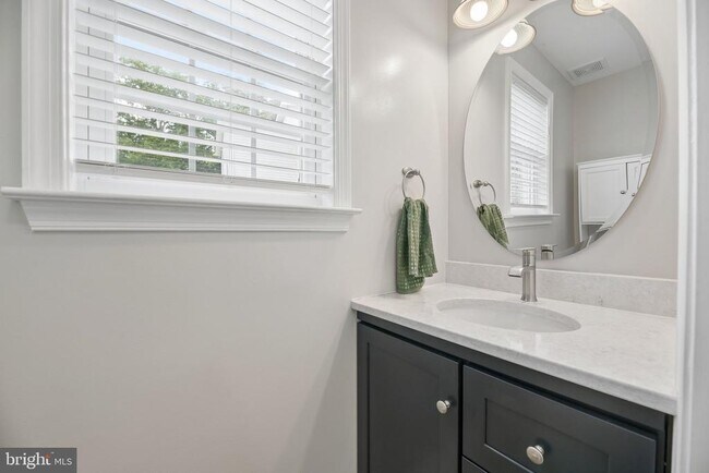 Building Photo - 713 Mimosa Cove Rd