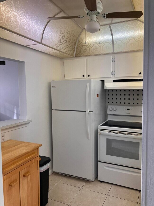 Building Photo - 130 Northampton G