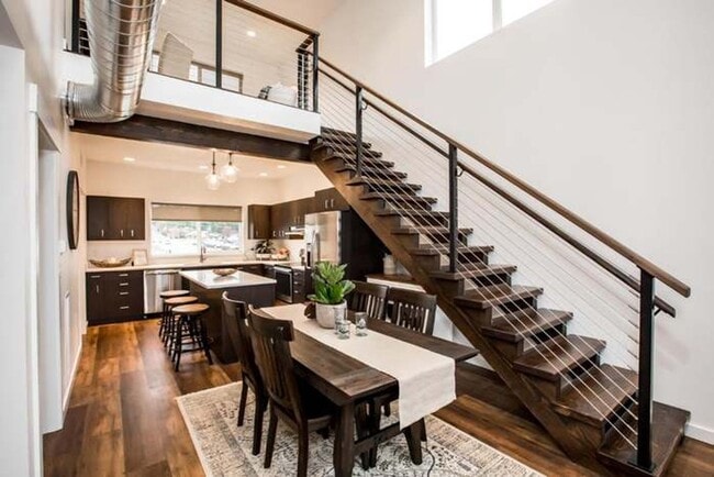 Building Photo - Whitefish Townhome w/ Clubhouse amenities