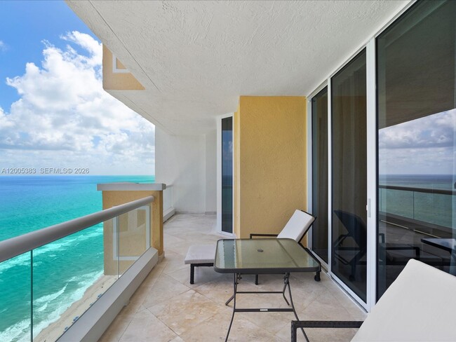 Building Photo - 17875 Collins Ave