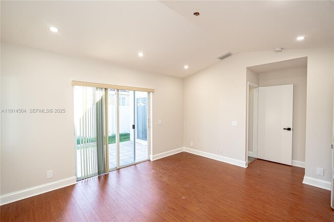 Building Photo - 1592 Salerno Cir