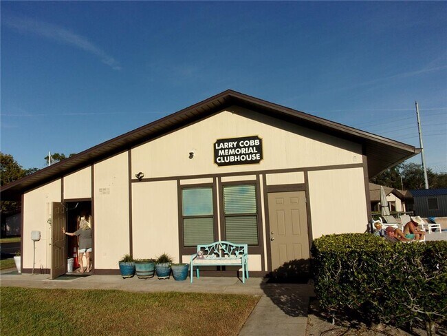 Building Photo - 37724 Alissa Dr