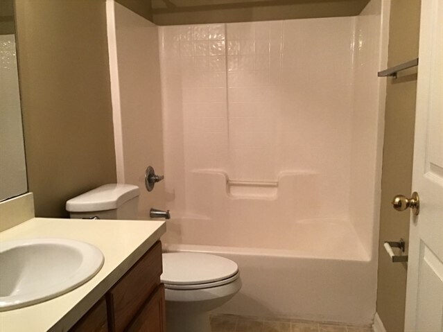 Building Photo - 754 46th Sq