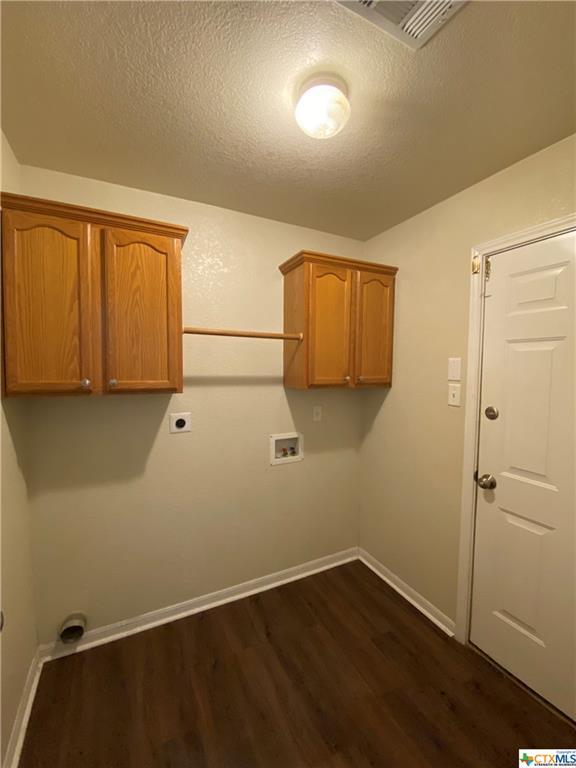 Building Photo - 1910 Stonehenge Dr