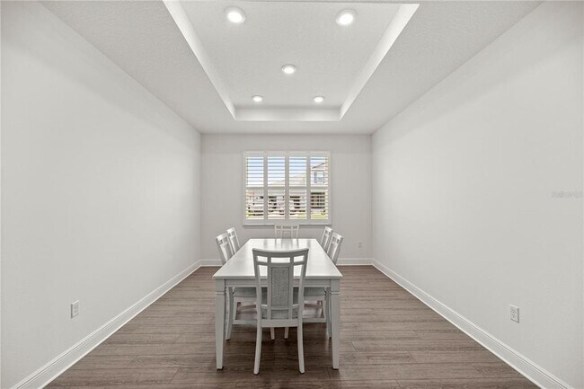 Building Photo - 5711 SW 78th Ave Rd