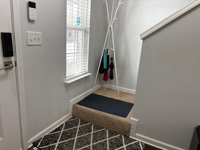 Building Photo - 5600 Moresby Ct