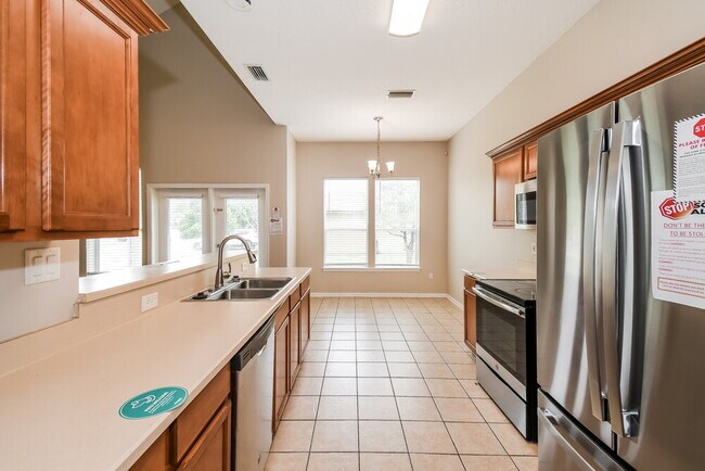 Building Photo - 9286 Hawkeye Dr