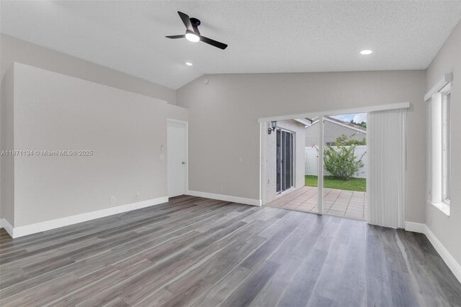 Building Photo - 1592 Salerno Cir