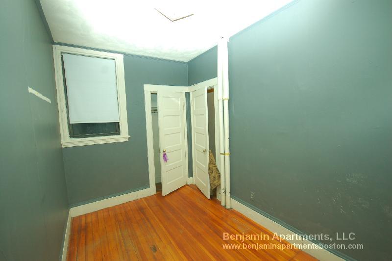 Building Photo - 1381 Commonwealth Ave