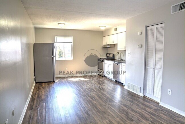Building Photo - 1292 Courtland Ave