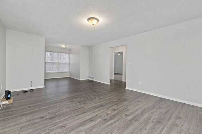 Building Photo - 7401 W 61st St