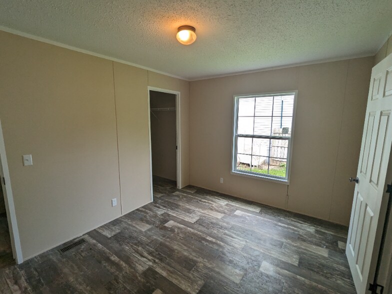 Building Photo - 3574 US-20