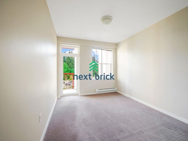 Building Photo - 1 Bed and 1 Bath Stunning Redmond DT Condo...