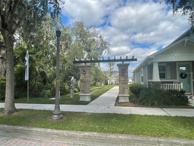 Building Photo - 1294 Tarflower Dr