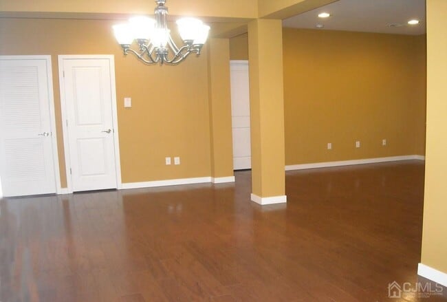 Building Photo - 446 Tower Blvd