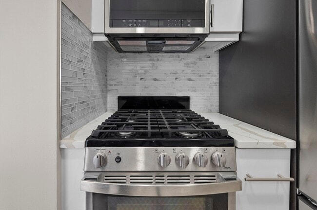 Building Photo - 151 Tremont St