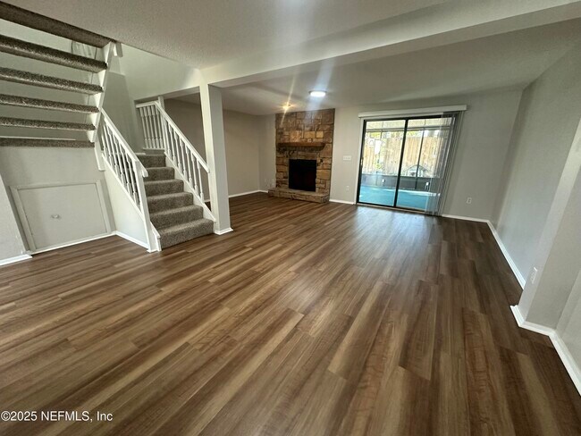 Building Photo - 7042 Prestwick Cir S