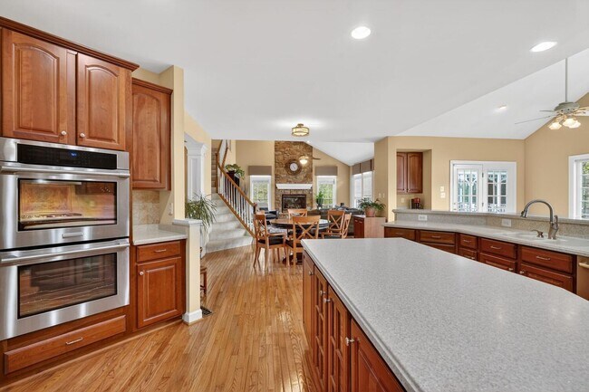 Building Photo - 401 Hilton Head Ct