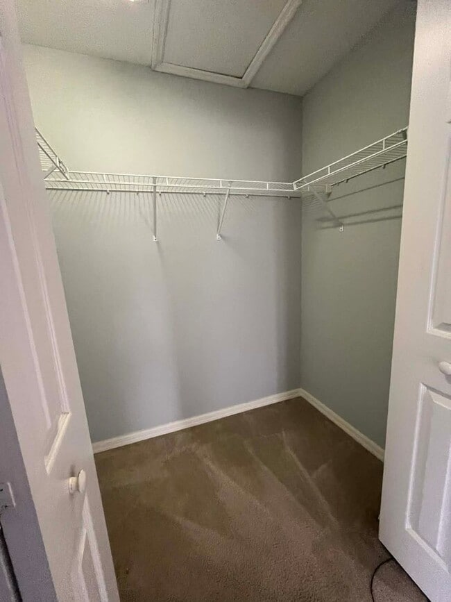 Building Photo - 25381 Deep Creek Blvd