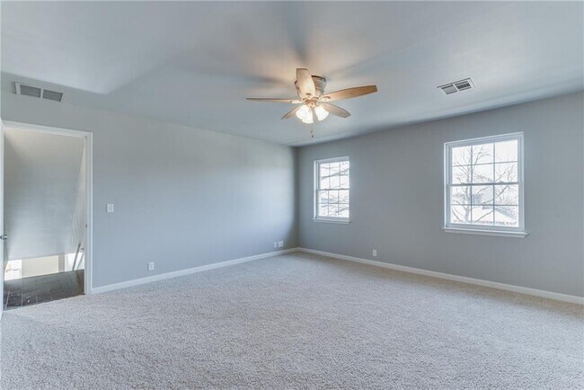 Building Photo - Luxury Living in Quail Creek!!