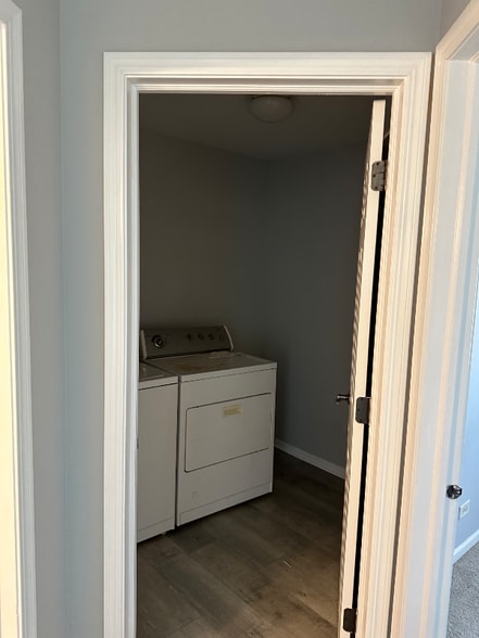 Building Photo - 39153 Welsh Ln