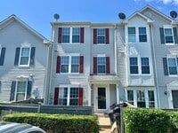 Building Photo - Fantastic 3 Bedroom Townhouse in Wellingto...