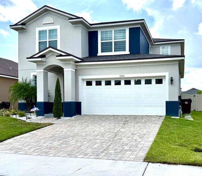 Building Photo - 1732 Flourish Ave